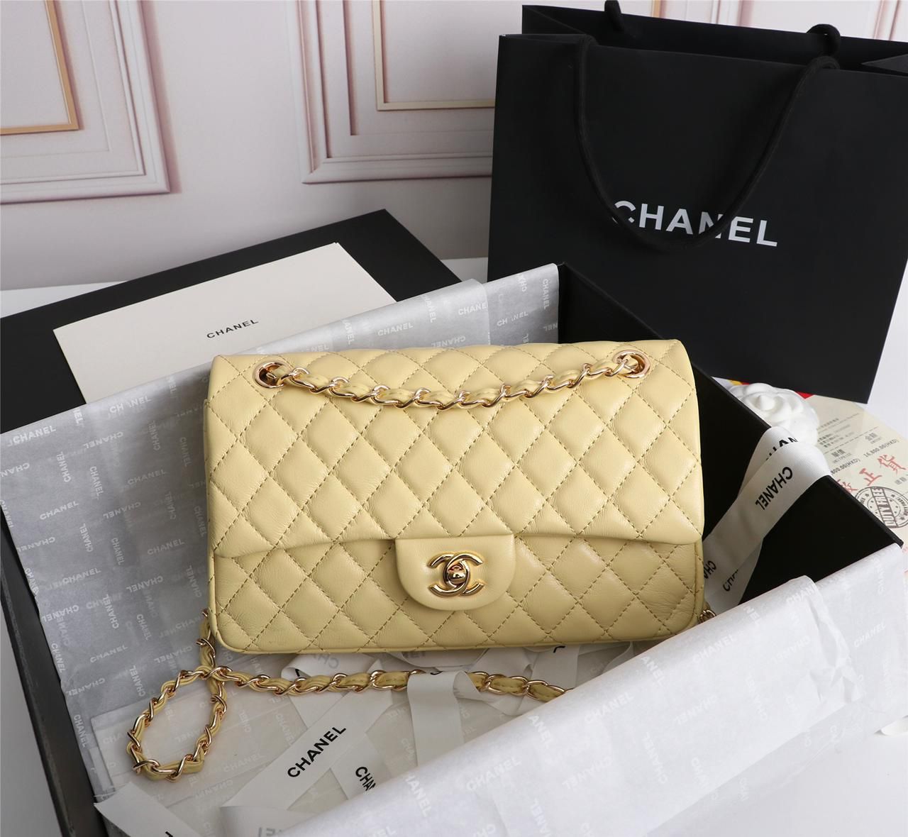 Chanel best sale bag 25cm