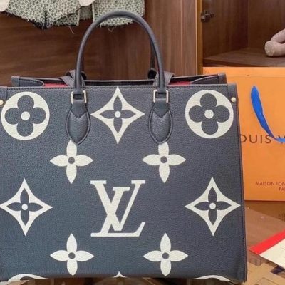 Louis Vuitton OnTheGo Tote Bag