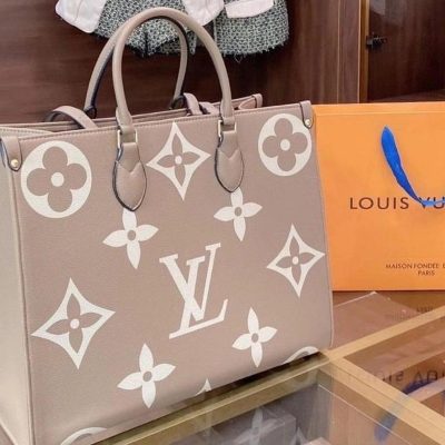 Louis Vuitton OnTheGo Tote Bag