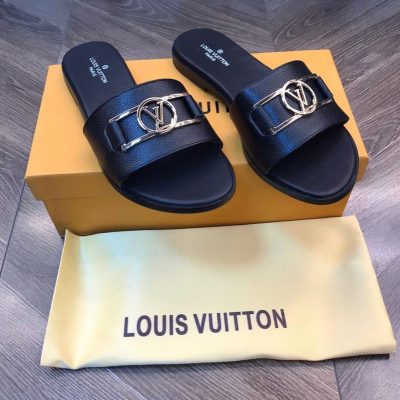 Louis Vuitton Slippers