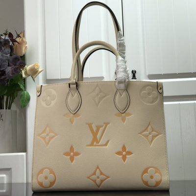 Louis Vuitton ONTHEGO MM Tote Bag Crème / Safran