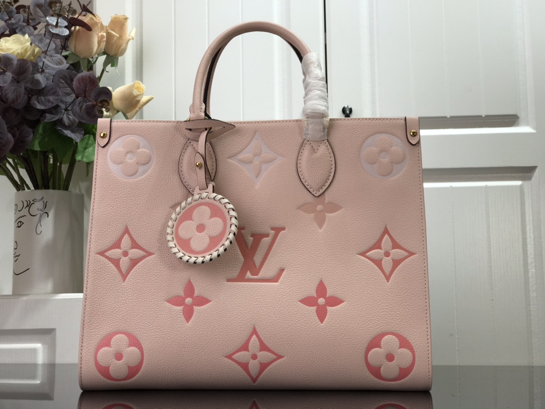 Onthego cloth tote Louis Vuitton Pink in Cloth - 35200138